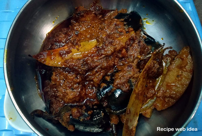 Bharwa baingan recipe | Stuffed eggplant curry