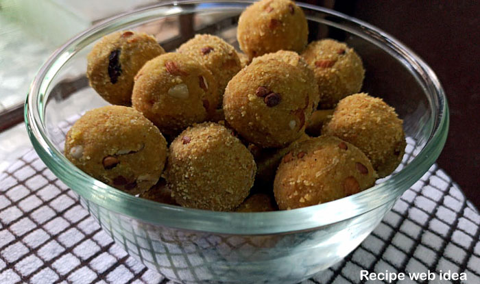 Rava besan ladoo