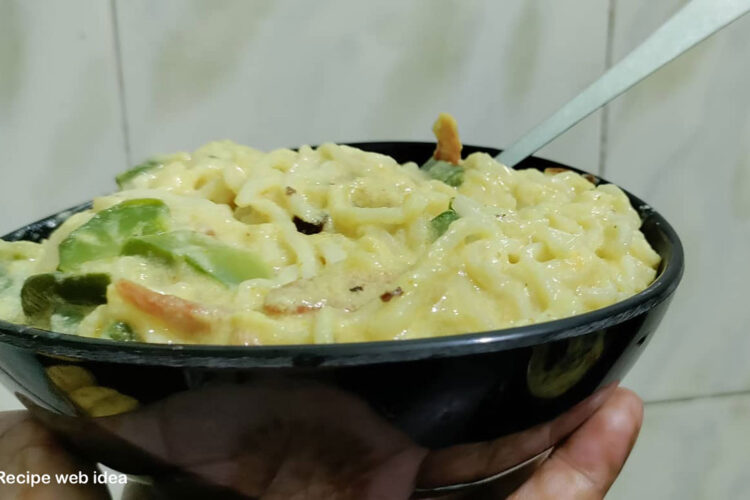 Maggi recipe In White Sauce 